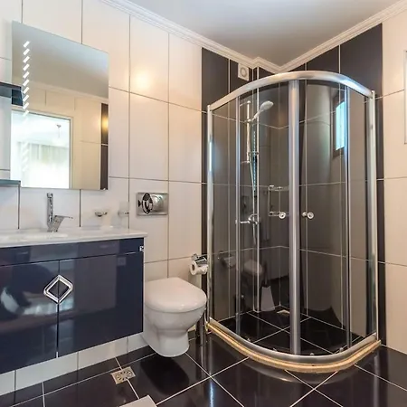 Lorraine - Solo Villa, Luxury At Hisaronu, Βίλα